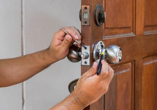 Are There Any Discounts Available for Customers Using the Services of a Pompano Beach Locksmith?