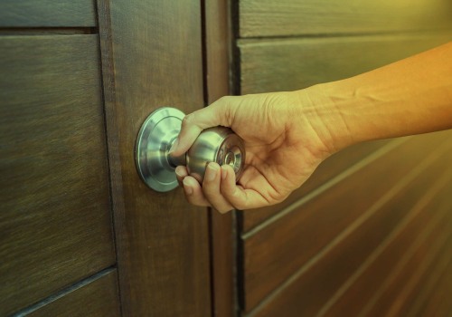 Unlocking a Door Without a Key: Expert Tips and Tricks